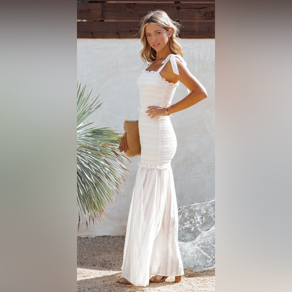 Seychelles Smocked Tiered Maxi Dress in Cream - size S